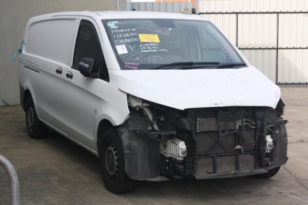 MERCEDES BENZ VITO 447 03/2015-ON RIGHT FRONT HUB ASSEMBLY RWD - Image 3