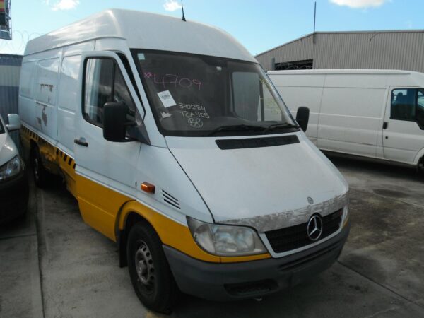 MERCEDES BENZ SPRINTER 02/1998-10/2006 CALIPER LEFT FRONT SINGLE WHEEL TYPE - Image 13