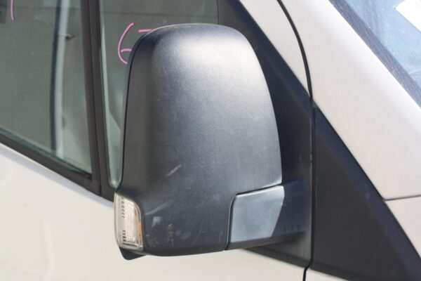 MERCEDES BENZ SPRINTER VS30 05/2018-ON PAIR BONNET HINGE/STRUT - Image 25