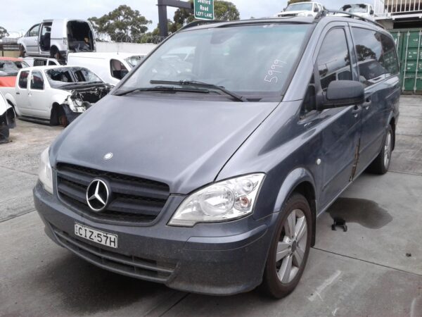 MERCEDES BENZ VITO 639 MY11 02/2011-02/2015 RIGHT REAR 1/4 DOOR GLASS - Image 4