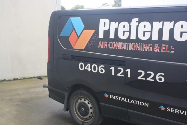 RENAULT TRAFIC X82 01/2015-ON MUD FLAPS RIGHT REAR - Image 12