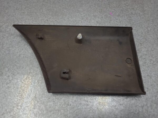 RENAULT MASTER X62 09/2011-ON RIGHT REAR BODY/DOOR MOULD BEHIND REAR WHEEL - Image 2