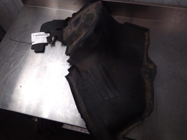 FORD TRANSIT VH-VJ 10/2000-08/2006 LEFT WHEEL ARCH FACTORY FLOOR CARPET - Image 2