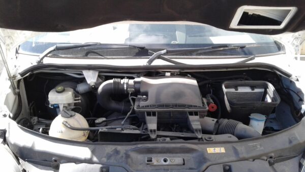 MERCEDES BENZ SPRINTER 10/2006-04/2018 LEFT WASHER JET BRACKET AND HOSE - Image 11