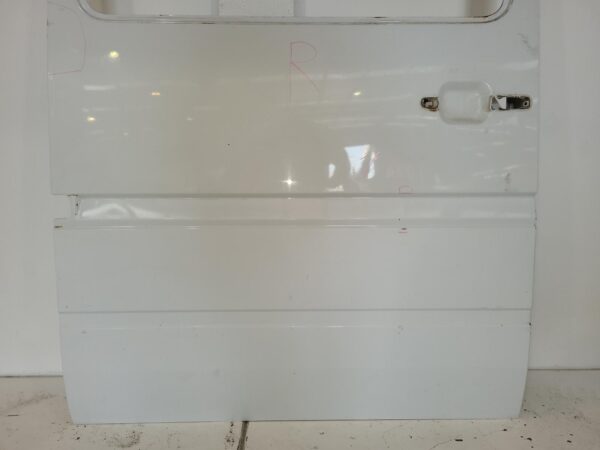 MERCEDES BENZ SPRINTER 06/2000-10/2006 RIGHT REAR SLIDING DOOR SHELL ONLY - Image 3