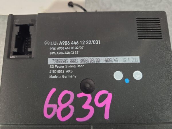 MERCEDES BENZ SPRINTER NCV3 10/2006-04/2018 RIGHT SLIDE AUTOMATIC DOOR ECU - Image 3