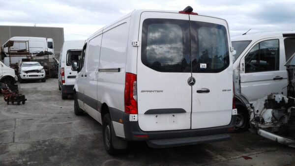 MERCEDES BENZ SPRINTER VS30 05/2018-ON FACTORY SEAT BOX STAND HOLDER - Image 8