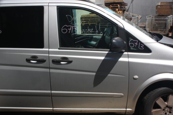 MERCEDES BENZ VITO 639 05/2004-02/2015 LOWER RIGHT BARN DOOR HINGE - Image 6