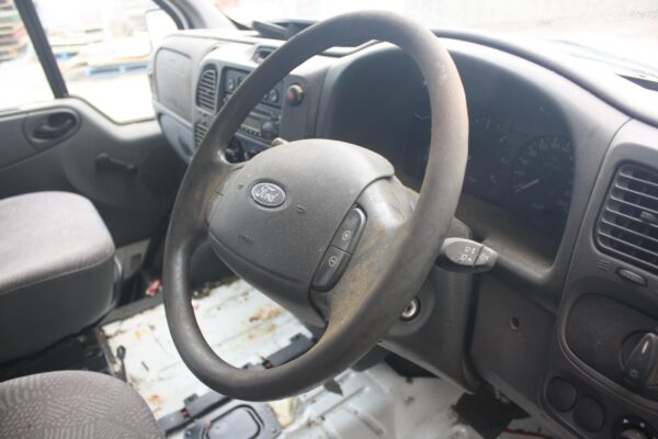 FORD TRANSIT VH-VJ 10/2000-08/2006 ELECTRIC MIRROR SWITCH ON RIGHT DOOR TRIM - Image 41