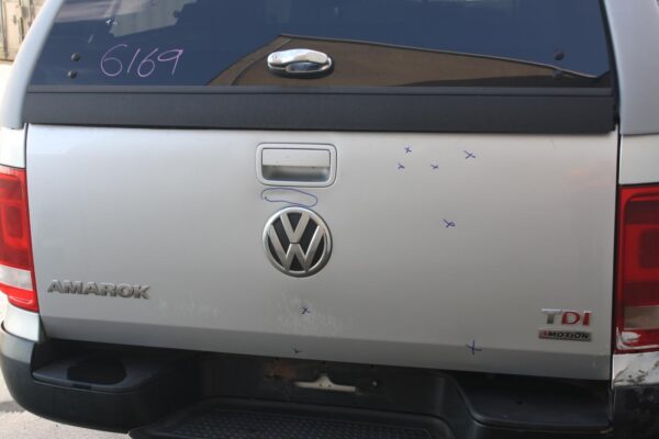 VOLKSWAGEN AMAROK 2H 02/2011-09/2022 TAILGATE HANDLE SILVER NO BARREL TYPE - Image 11