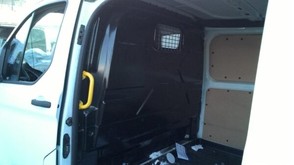 FORD TRANSIT CUSTOM VN 09/2013-12/2017 REAR BUMPER BAR END RIGHT - Image 7