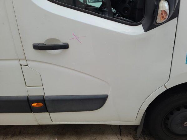 RENAULT MASTER X62 09/2011-ON RIGHT FRONT BODY RUBBER SEAL - Image 9