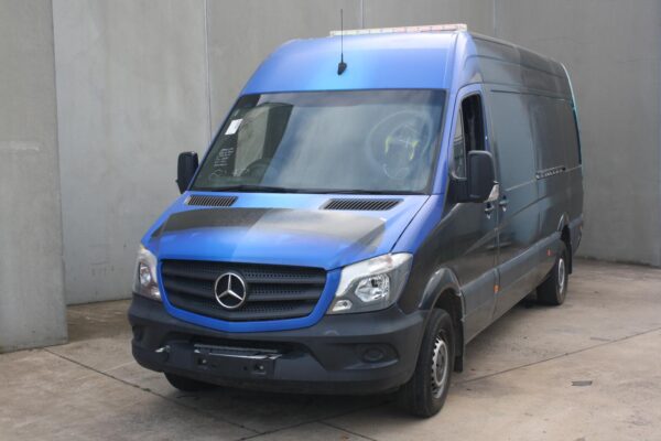 MERCEDES BENZ SPRINTER NCV3 10/2006-04/2018 MUD FLAPS LEFT REAR - Image 2