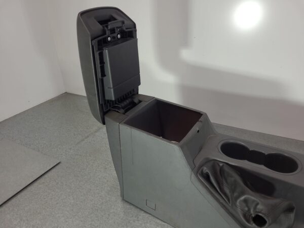 FORD RANGER PX SERIES 1 06/2011-06/2015 CONSOLE W/ 4WD SWITCH BUCKET SEAT TYPE - Image 6