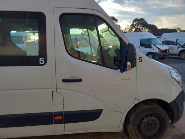 RENAULT MASTER X62 09/2011-ON BODY/DOOR MOULD RIGHT REAR - Image 33
