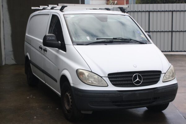 MERCEDES BENZ VITO 639 05/2004-01/2011 COURTESY LIGHT VAN - Image 5