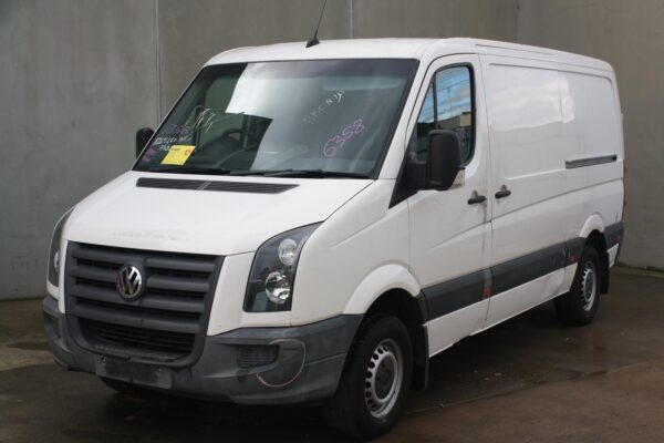 VOLKSWAGEN CRAFTER 01/2012-07/2017 LEFT FRONT HEADLIGHT SURROUND PANEL - Image 2