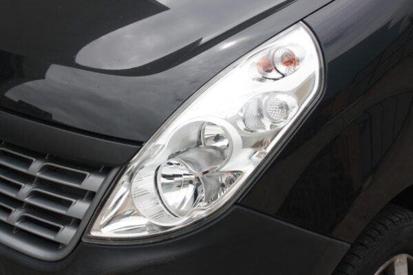 RENAULT MASTER X62 09/2011-01/2020 FRONT BUMPER BAR W/ FOGLAMP TYPE - Image 4