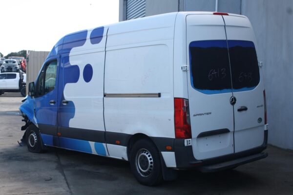 MERCEDES BENZ SPRINTER VS30 05/2018-ON AIR CLEANER 2.1L DIESEL - Image 14