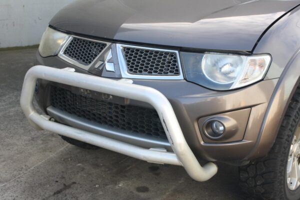 MITSUBISHI TRITON ML-MN 07/2006-04/2015 BONNET HINGES PAIR - Image 9