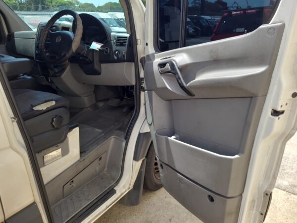 VOLKSWAGEN CRAFTER 02/2007-07/2017 OUTER LEFT/RIGHT REAR SLIDING DOOR HANDLE - Image 31