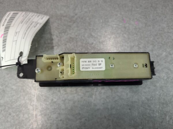 VOLKSWAGEN CRAFTER 02/2007-07/2017 POWER WINDOW SWITCH LEFT FRONT - Image 2