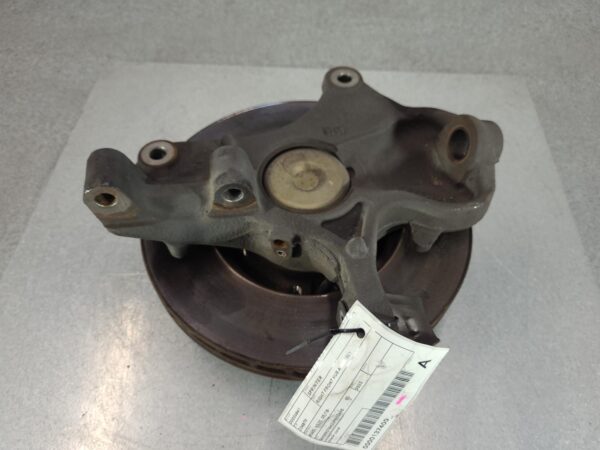 MERCEDES BENZ SPRINTER VS30 05/2018-ON RIGHT FRONT HUB ASSEMBLY RWD - Image 2