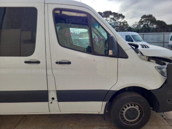 MERCEDES BENZ SPRINTER VS30 01/2022-ON ALTERNATOR DIESEL 2.0L 200AMP - Image 18