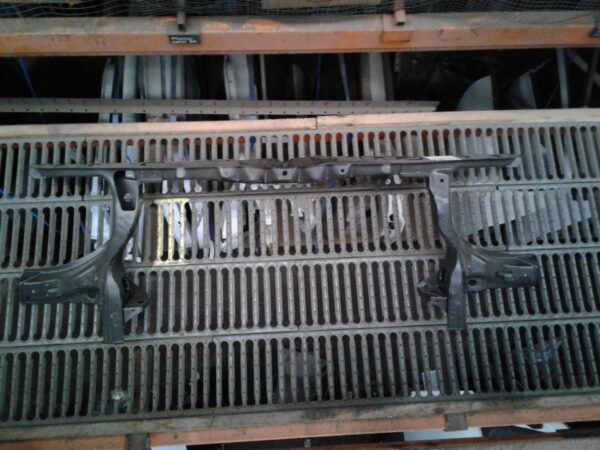 VOLKSWAGEN TRANSPORTER T5 08/2004-09/2009 NEW GENUINE RADIATOR SUPPORT - Image 3