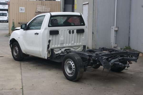 MAZDA BT50 UP-UR 10/2011-06/2020 CALIPER RIGHT FRONT 2WD - Image 8