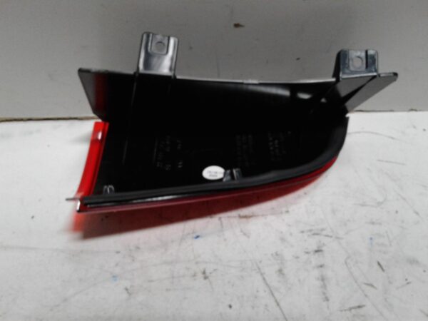 MERCEDES BENZ VITO 639 02/2006-2015 NEW LEFT UPPER TAILLIGHT REFLECTOR LENS - Image 3