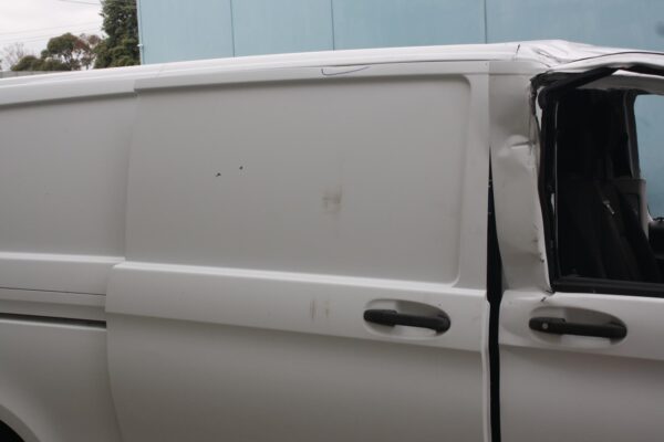 MERCEDES BENZ VITO 447 03/2015-ON RIGHT FRONT HUB ASSEMBLY RWD - Image 17