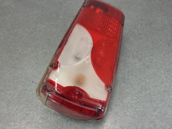 MERCEDES BENZ SPRINTER NCV3 10/2006-04/2018 RIGHT TAILLIGHT CAB CHASSIS - Image 3