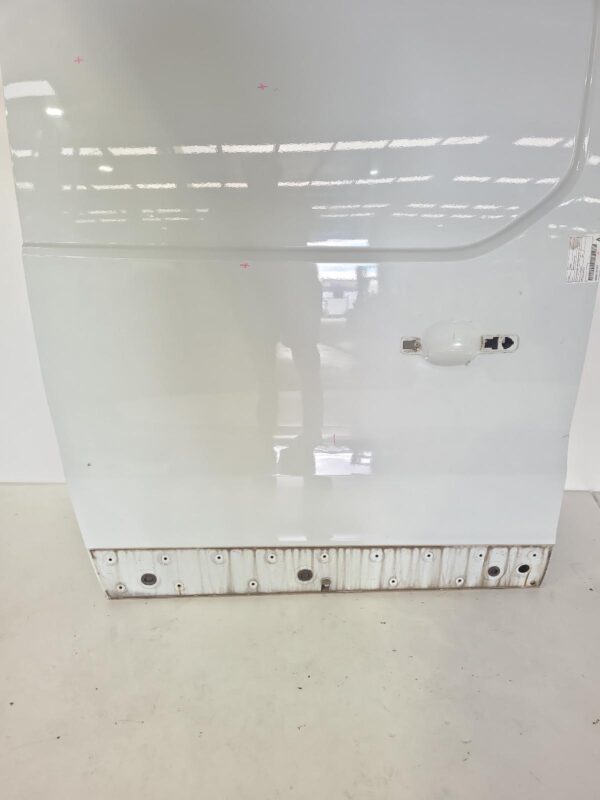 RENAULT TRAFIC X82 01/2015-ON RIGHT REAR SLIDING DOOR SHELL ONLY - Image 3