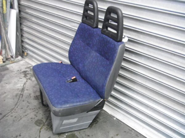 IVECO DAILY VAN 2002-2006 SMALL CENTRE WHEEL COVER/HUB CAP - Image 13