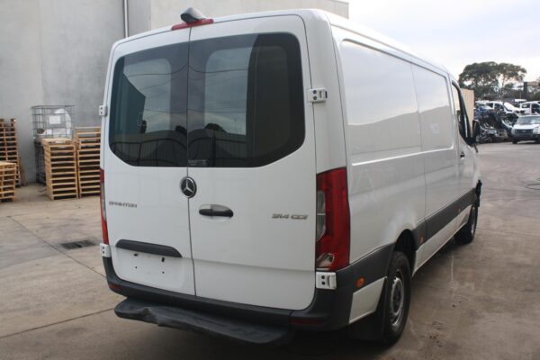 MERCEDES BENZ SPRINTER VS30 05/2018-ON LOCK MECHANISM RIGHT FRONT DOOR - Image 15