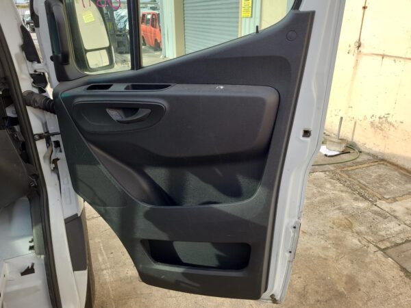 MERCEDES BENZ SPRINTER VS30 05/2018-ON MOUNT 2.0L RWD 654 - Image 9