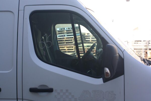 RENAULT MASTER X62 09/2011-2024 RIGHT SLIDING DOOR HINGE/RUNNER UPPER - Image 7