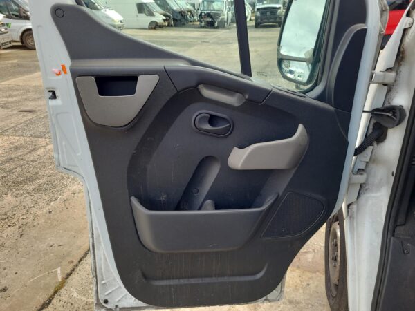 RENAULT MASTER X62 09/2011-01/2020 DOOR TRIM LEFT FRONT CLOTH - Image 11