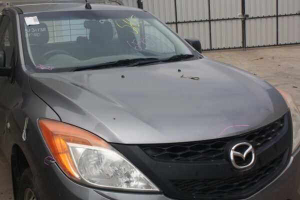 MAZDA BT50 UP-UR 10/2011-06/2020 FACTORY PLASTIC ENGINE SPLASH TRAY - Image 9