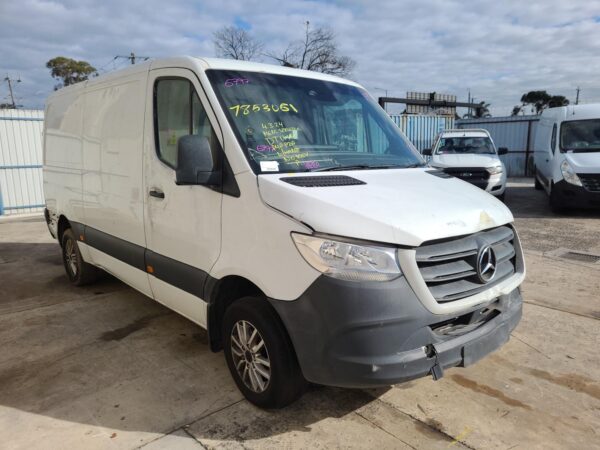 MERCEDES BENZ SPRINTER VS30 05/2018-2024 CALIPER LEFT REAR MANUAL HANDBRAKE TYPE - Image 6