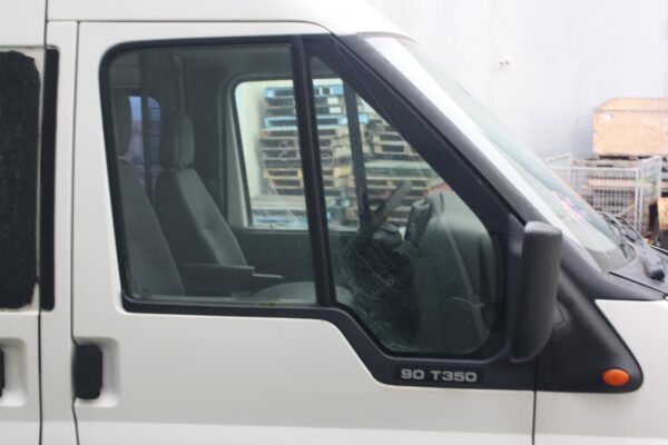 FORD TRANSIT VH-VJ 10/2000-08/2006 RIGHT REAR SIDE GLASS BUS TYPE - Image 8