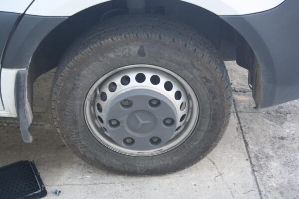 MERCEDES BENZ SPRINTER VS30 05/2018-2024 SPARE WHEEL CARRIER - Image 11