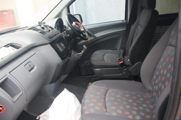 MERCEDES BENZ VITO 639 04/2004-01/2011 RIGHT FRONT HUB ASSEMBLY - Image 9