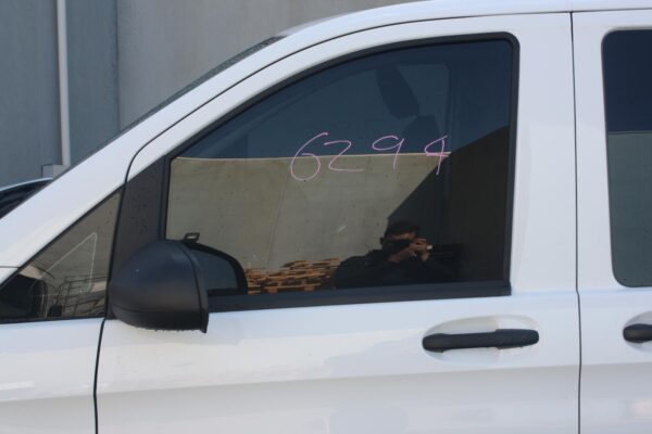 MERCEDES BENZ VITO 447 03/2015-2024 TRIM PANEL OUTER DASH VENTS CIRCULAR TYPE - Image 7