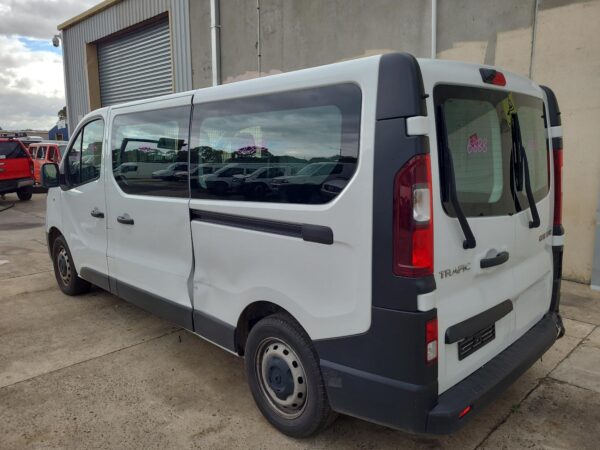 RENAULT TRAFIC X82 01/2015-ON RIGHT REAR DOOR MOULD LONG WHEELBASE - Image 7