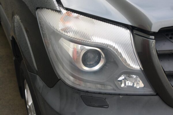 MERCEDES BENZ SPRINTER NCV3 10/2013-04/2018 RIGHT BUMPER FOGLAMP - Image 11