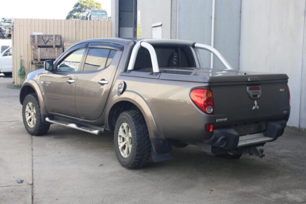 MITSUBISHI TRITON ML-MN 07/2006-04/2015 LEFT GUARD LINER REAR SECTION - Image 16