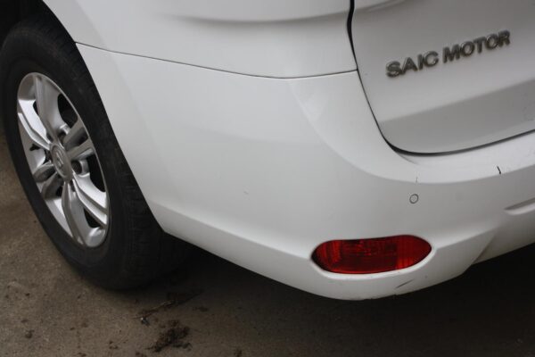 LDV G10 04/2015-2024 LIFTGATE GLASS NON WIPER HOLE TYPE - Image 9