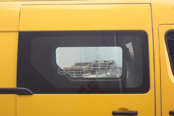 RENAULT MASTER X62 09/2011-2024 MIDDLE RIGHT SLIDING DOOR HINGE/RUNNER - Image 6